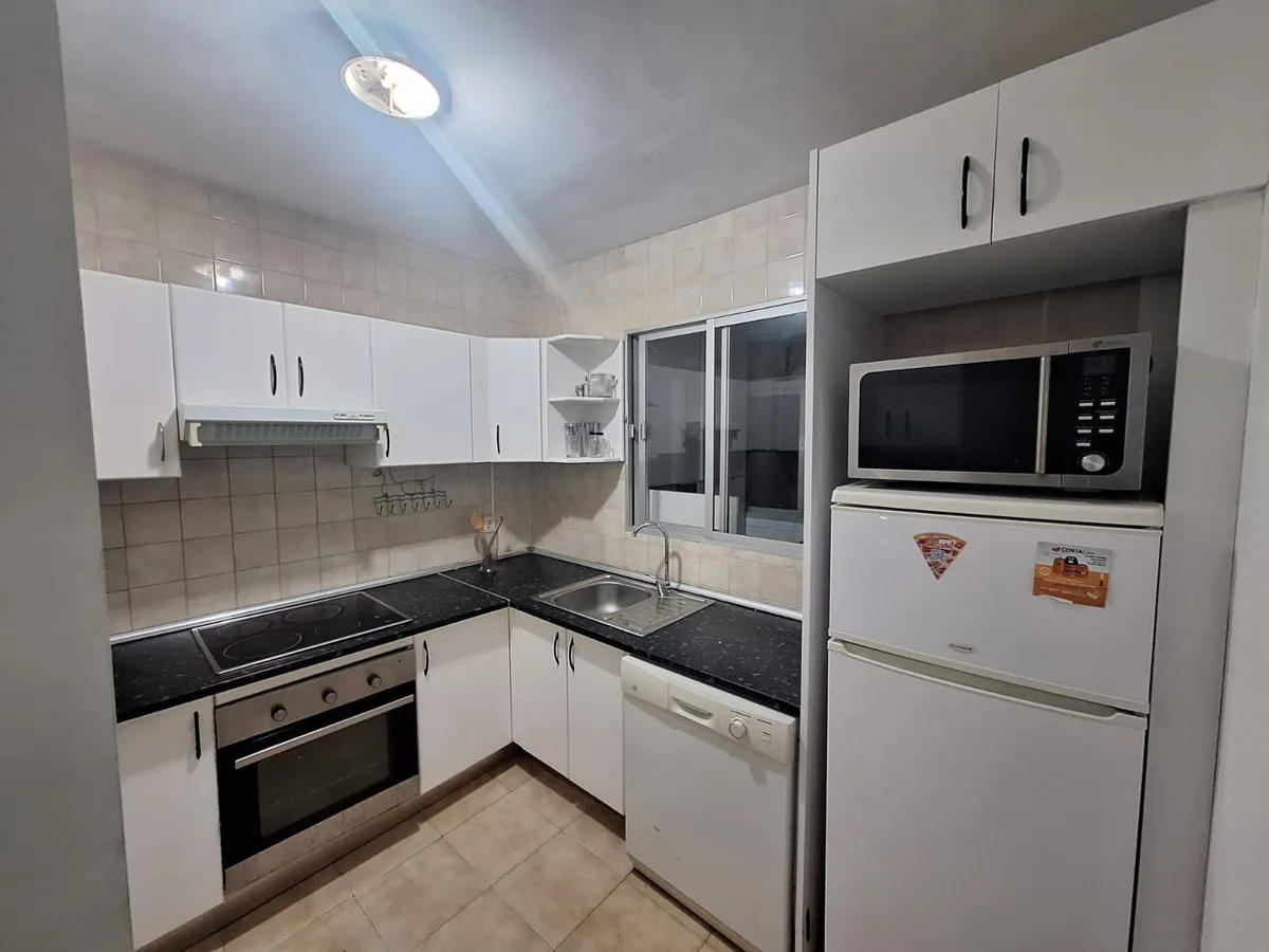 1d0c6904-796d-4958-8c89-952575795183