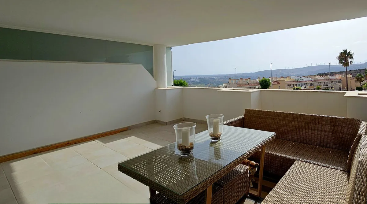 Modern 2-Bed Apt with Sea & Mountain Views, Casares Costa