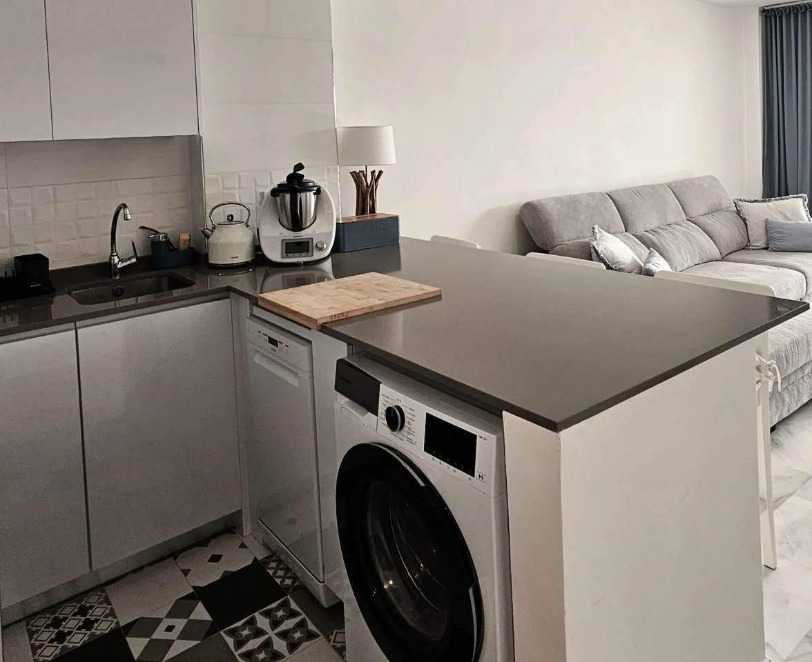 4d1501ff-c1d1-49ae-9878-27b7e13dcaa3