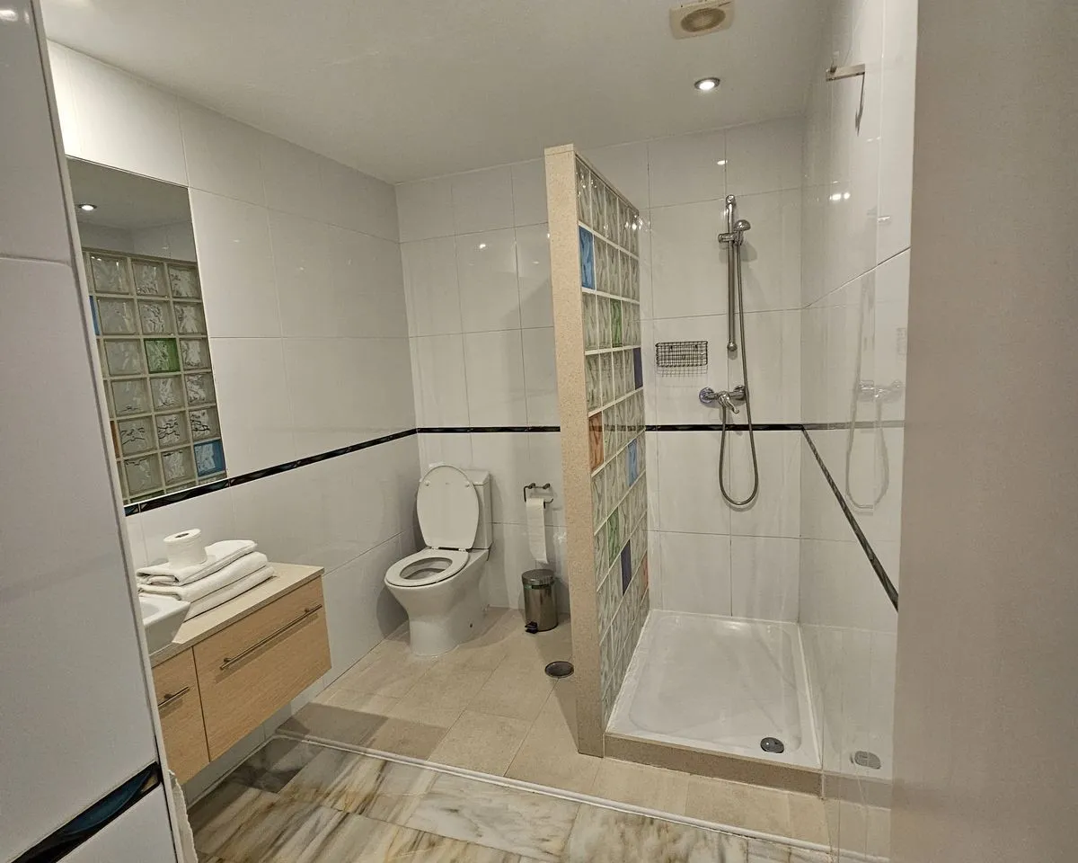 8896cdd5-6a88-479d-b2f9-3ab0929d088f