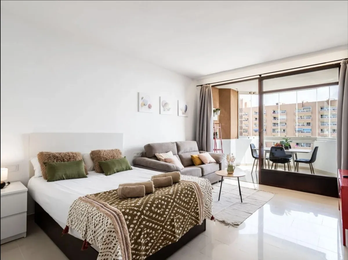 ec58f55b-1ea1-41d4-b024-54264ec5f6f6