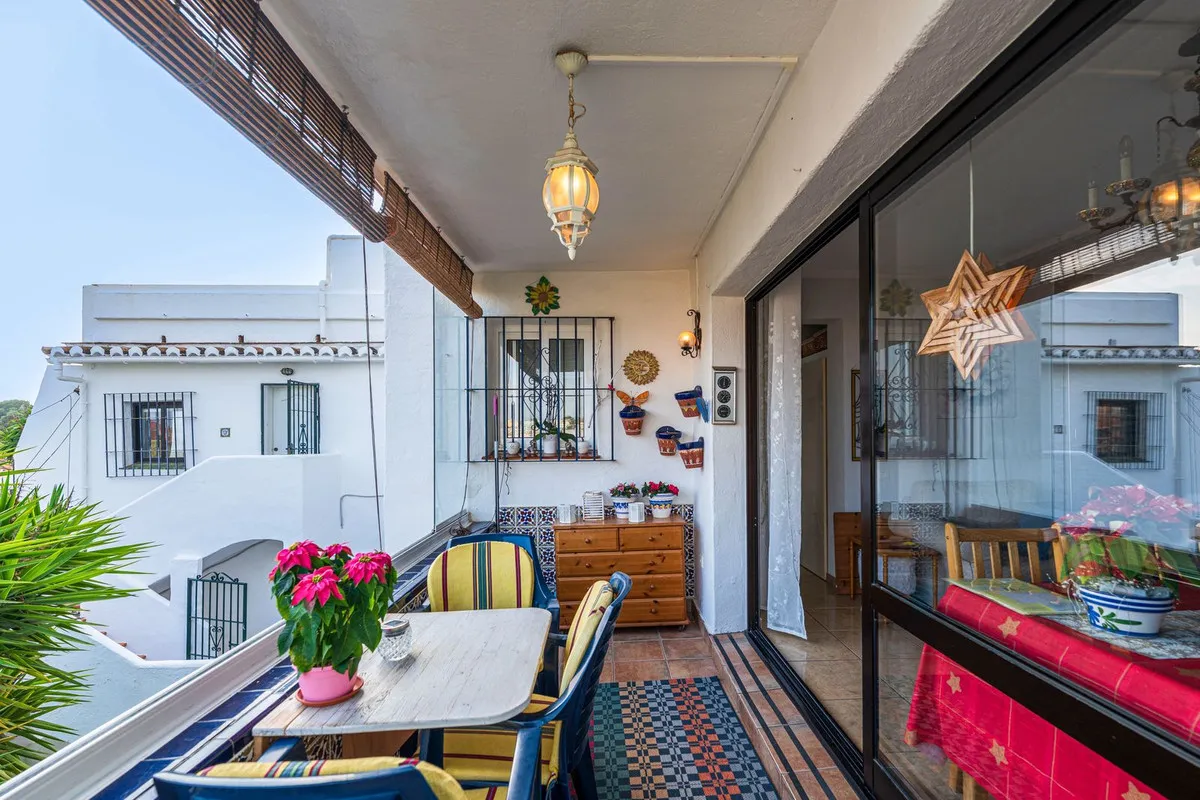 0d1df351-4d78-4a4a-9a25-3cc7db3393ff