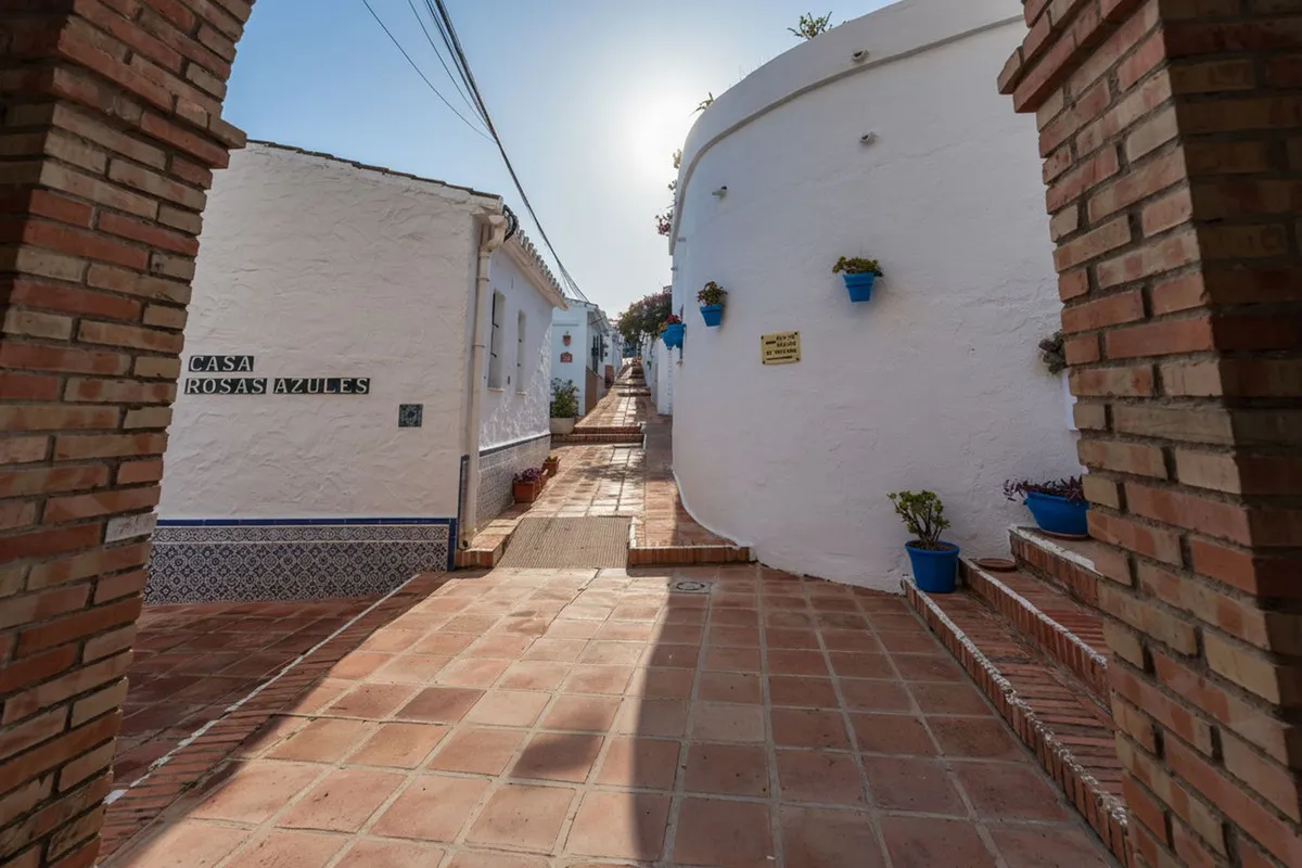 60c0b57d-9201-4d42-a39d-39f7ef14f3c9