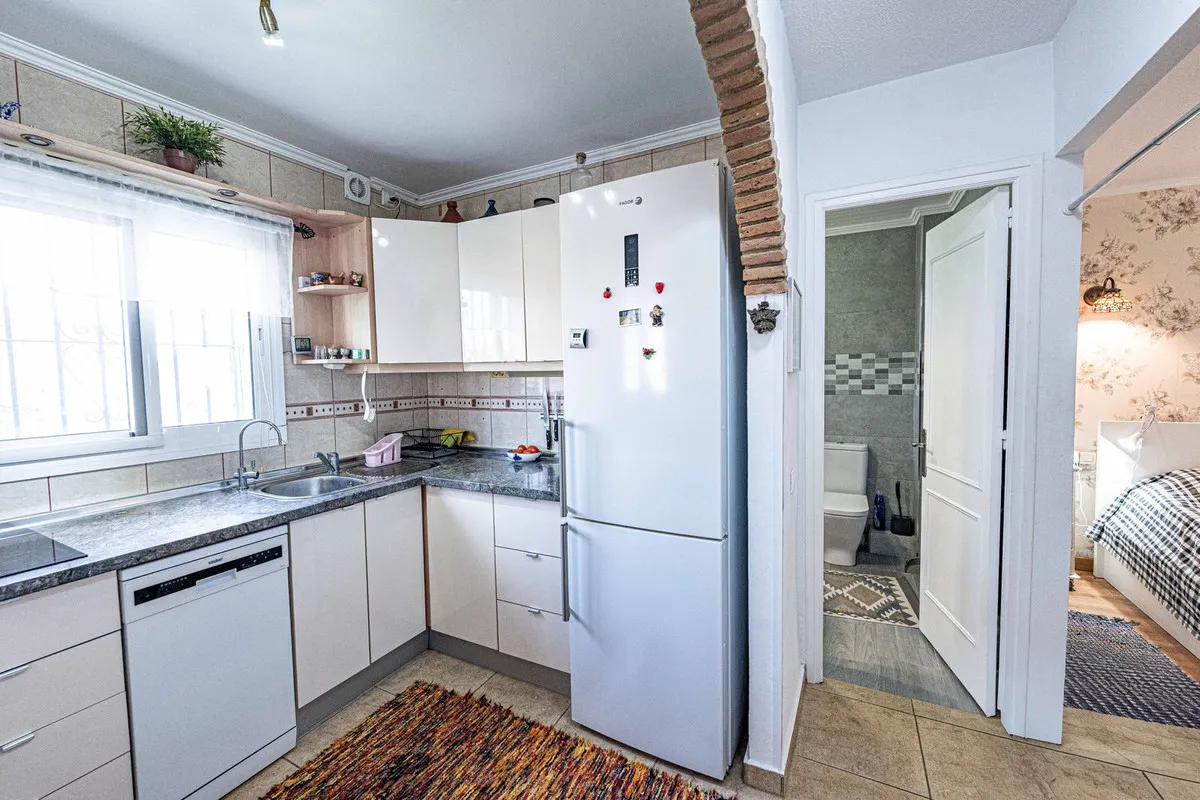 d70ed89a-ba4d-410e-9c43-6c0d2c7897c8