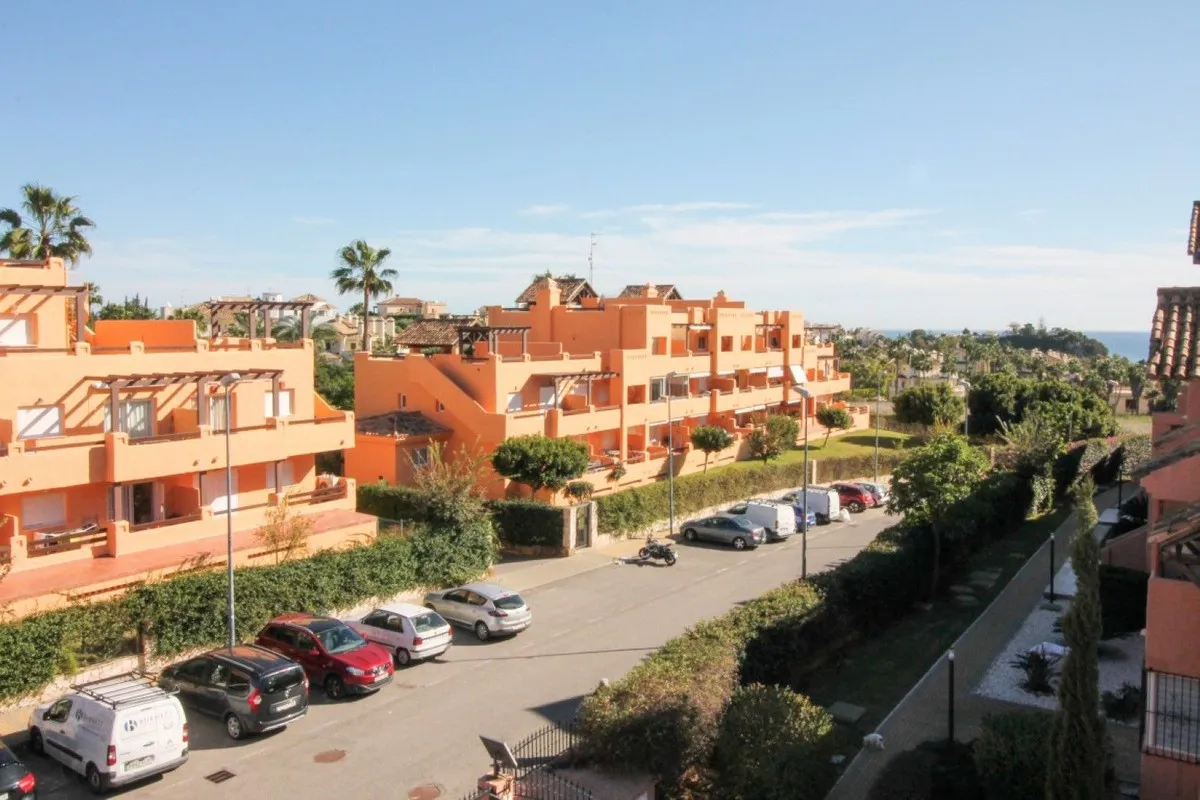 fe24162b-16d2-4a9e-bcea-dfcce27dddcd