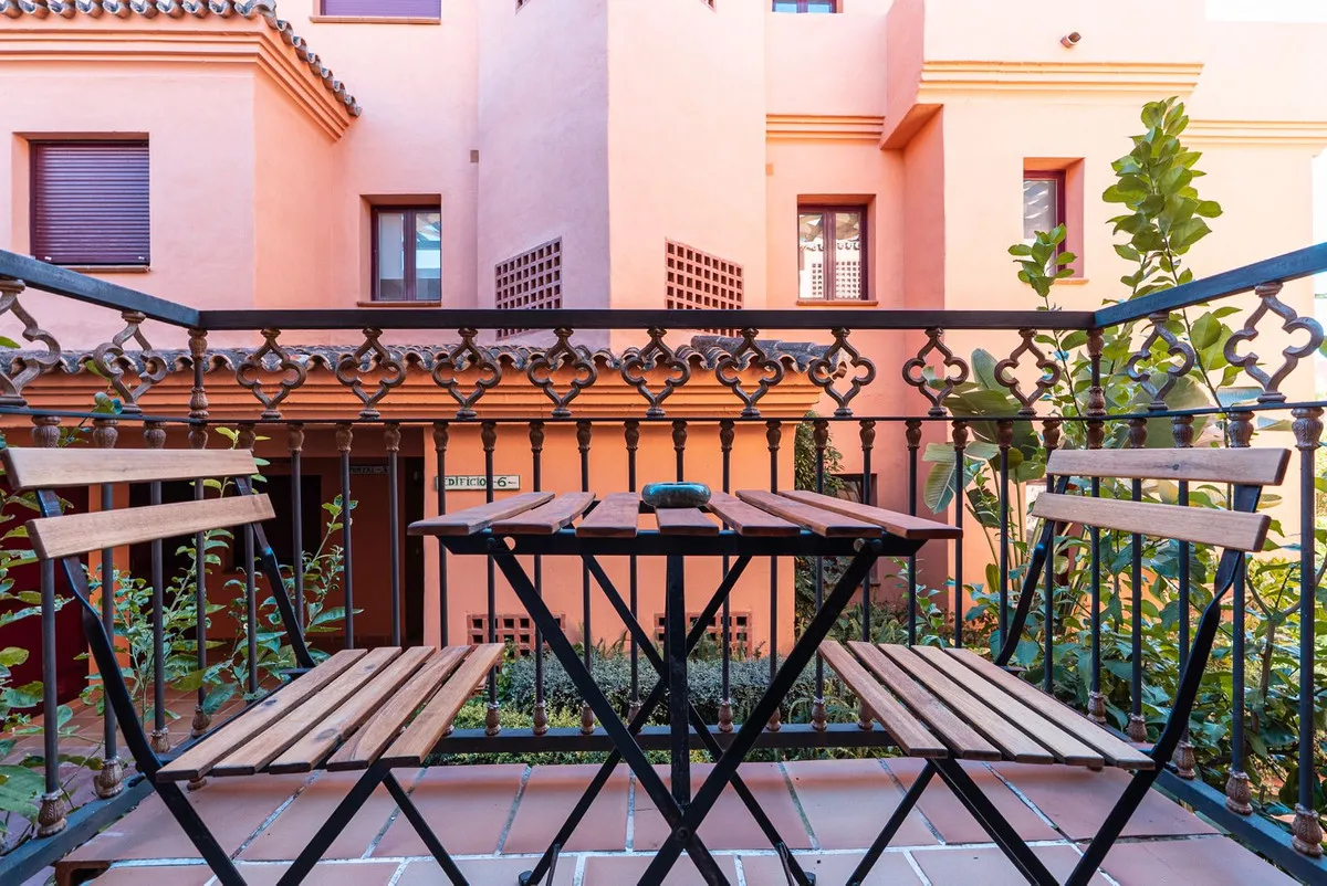 28b192e7-1f51-4d63-b5b4-3b7f6ba3298b