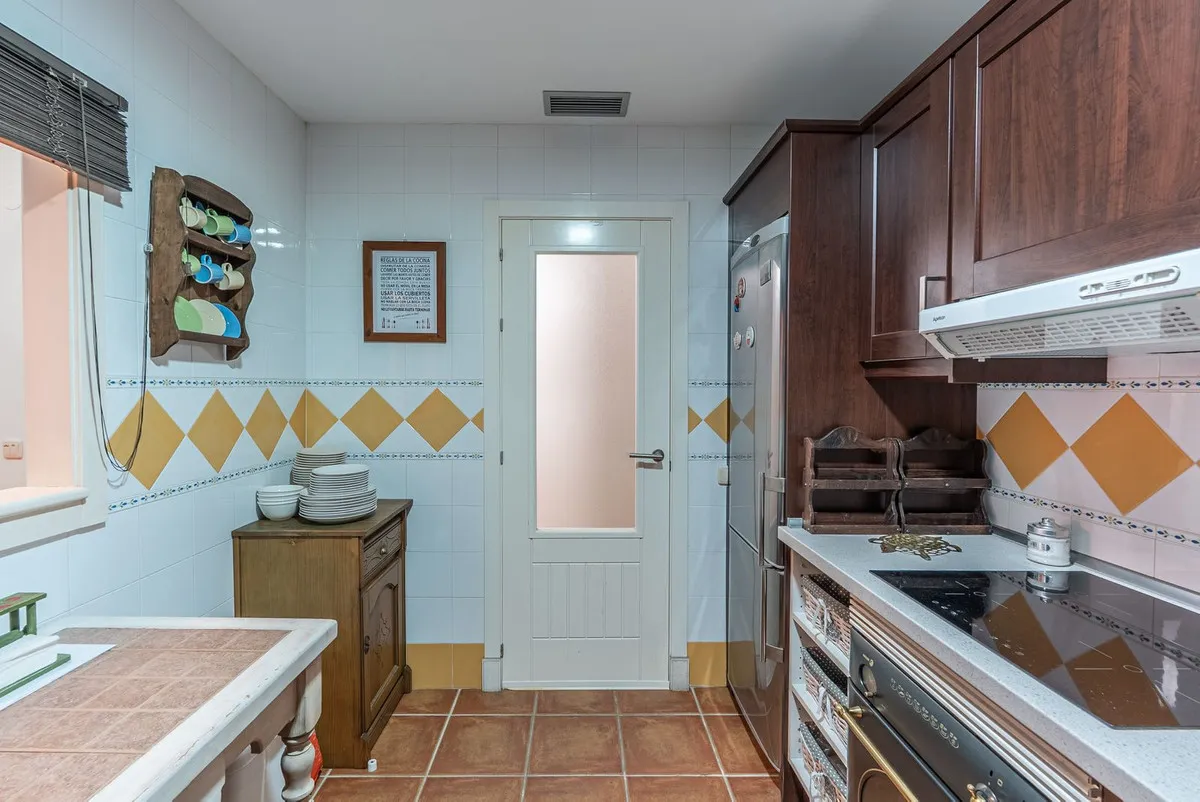 40667871-b903-4b5b-b299-feb969102708