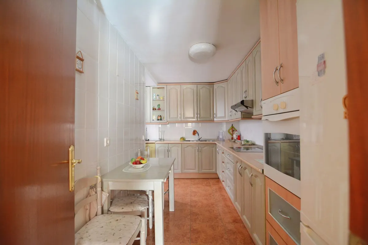 7f2ba569-9069-4b42-ab7f-dff1dcad3fc5