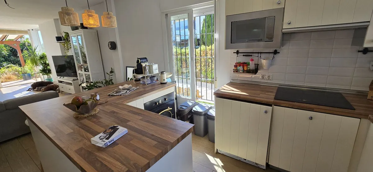 18c0d1c7-8559-43d7-88e8-5429d4e3de4d