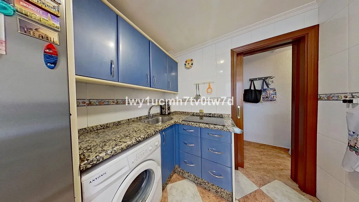 b41813f3-9d5f-4049-a23d-a42110364257