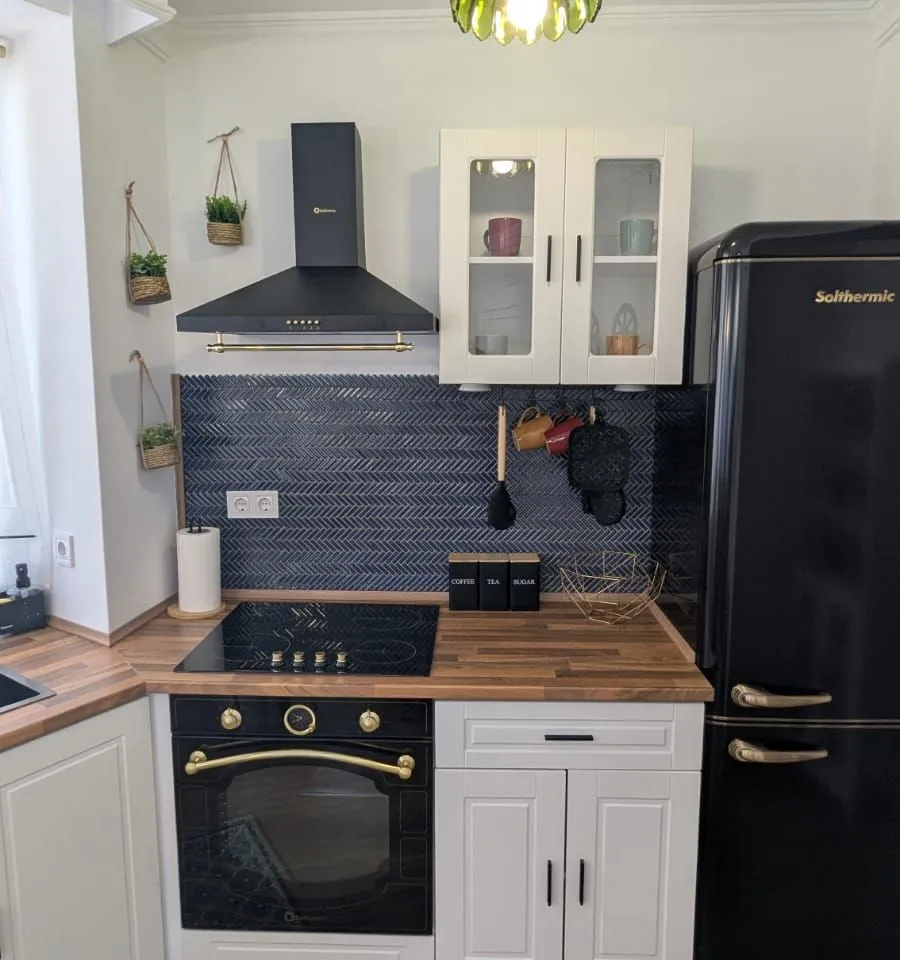 3eb69059-9788-49d8-a807-ca10107e524e