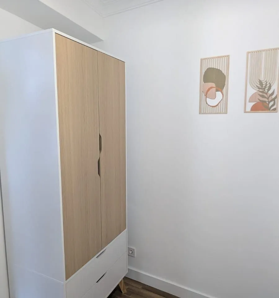 cc300d54-34e2-49bd-8060-5e8c9c7986a8