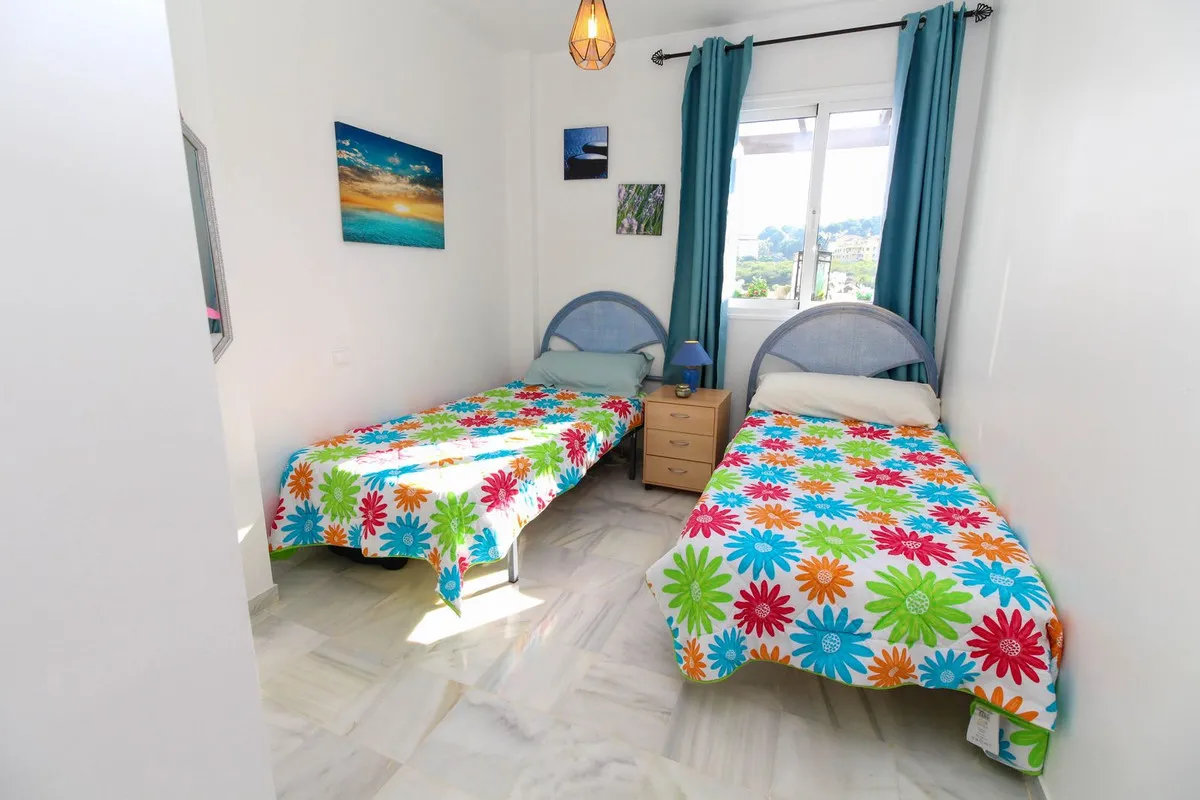 b3d4abbb-1816-4952-8fb8-77682a5b9282