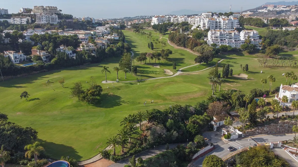 d3cc2717-09aa-4f2d-a29c-6eca4929eb45