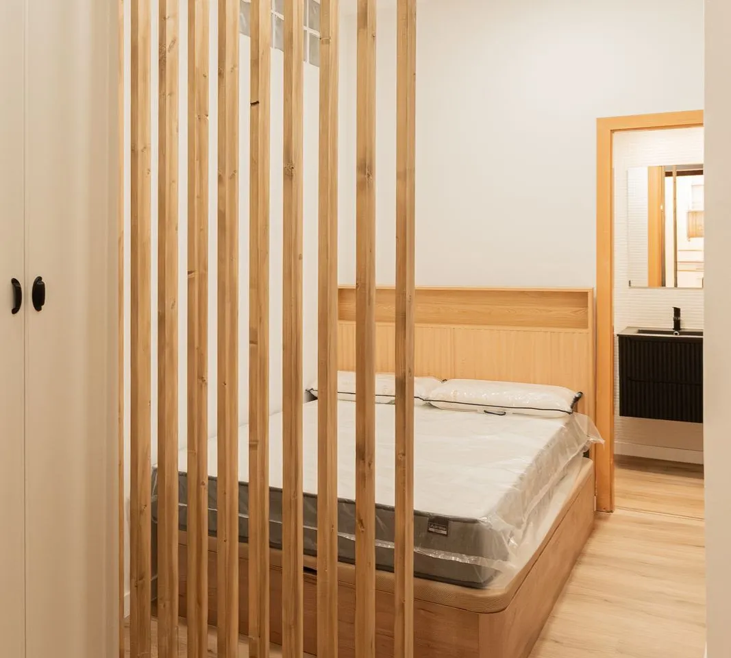 ff244135-c570-40f3-9a8d-08fd54f9d2ee