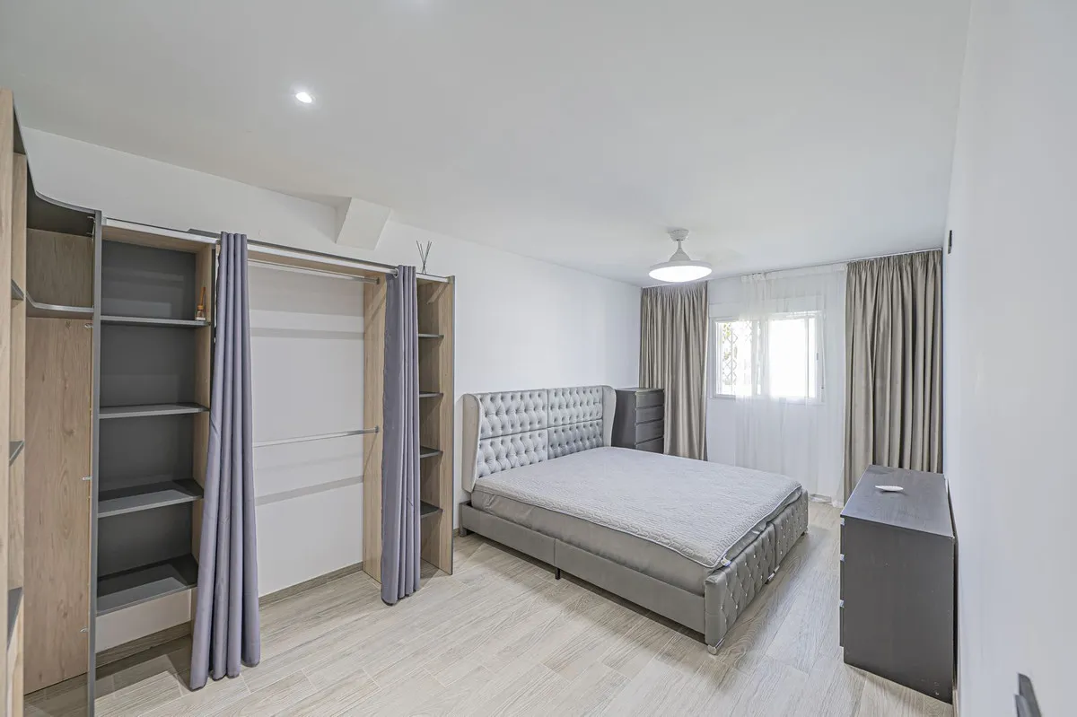 206ea2c4-a5be-4a5f-b62f-92e62c3908bb