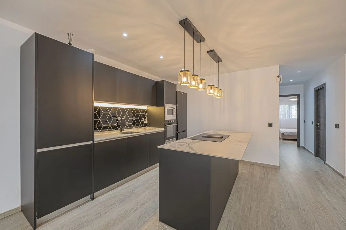 335b5e90-99b9-43a5-bc65-e3c367197461