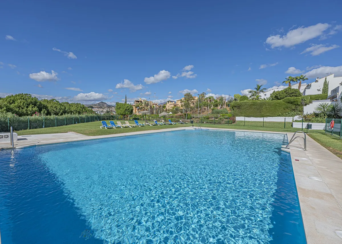 60f0fb08-5e49-46bf-8fa4-1b94142523eb