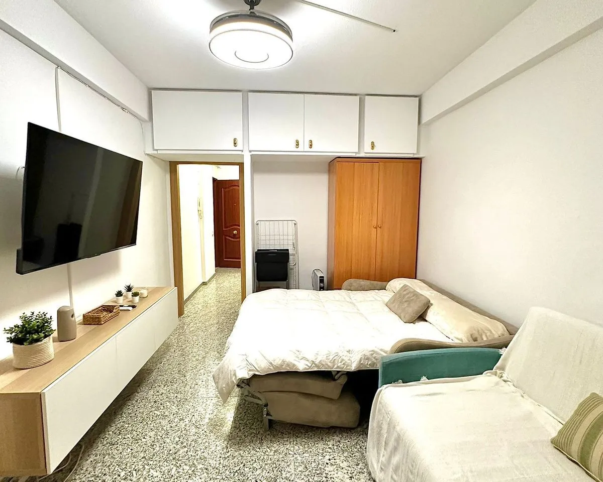 b69e8c77-6970-449b-bfd5-faa4d70b76a7