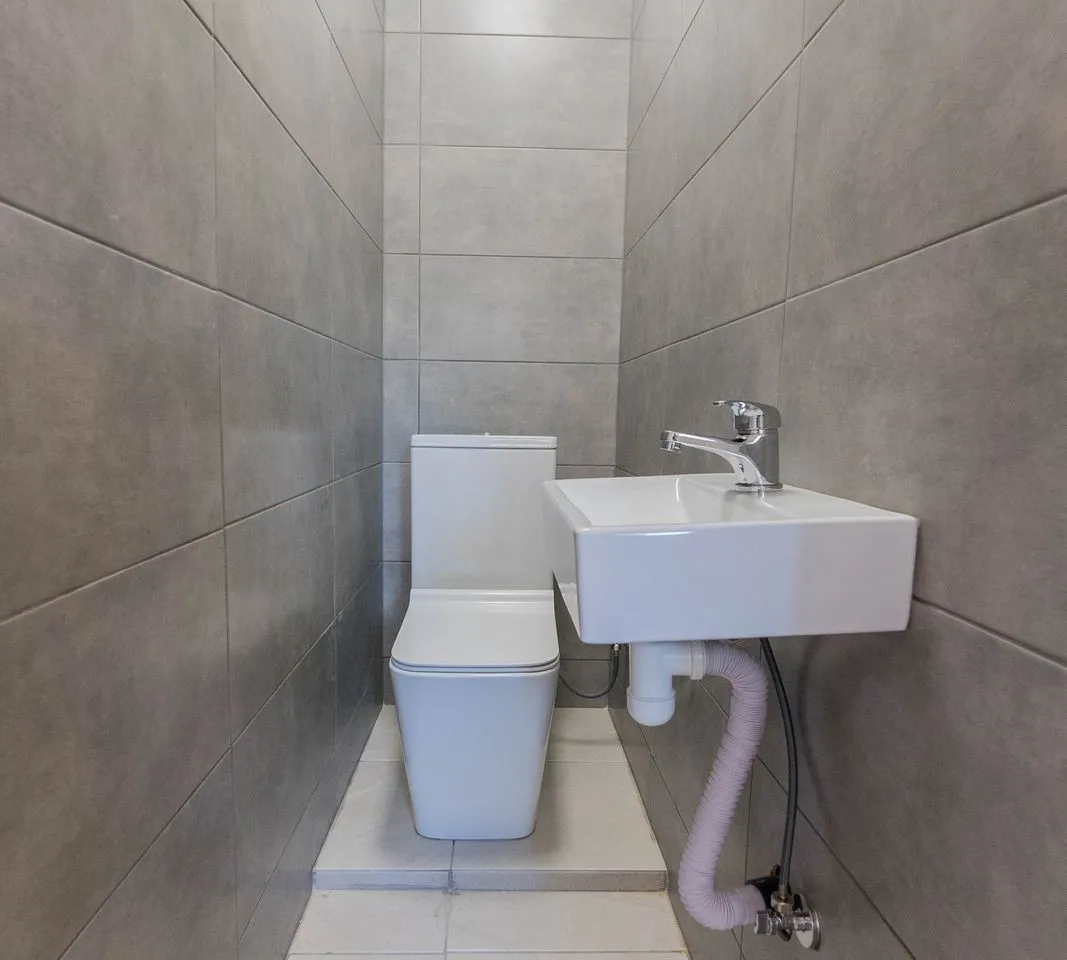 26b2f333-2631-46a5-a4d2-7ddf8f1b8a21