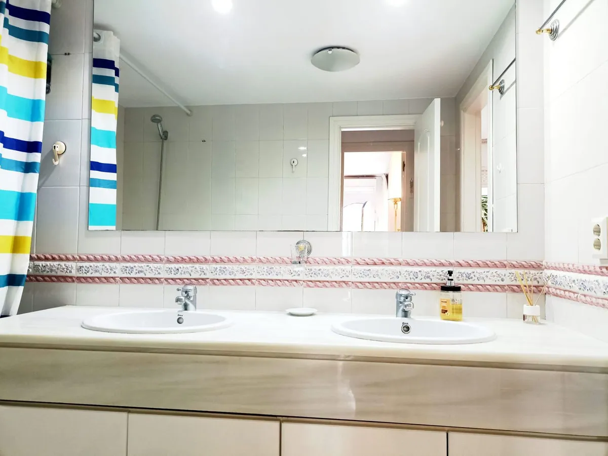 d04ec347-7fa1-48c0-b754-60715e21b98c