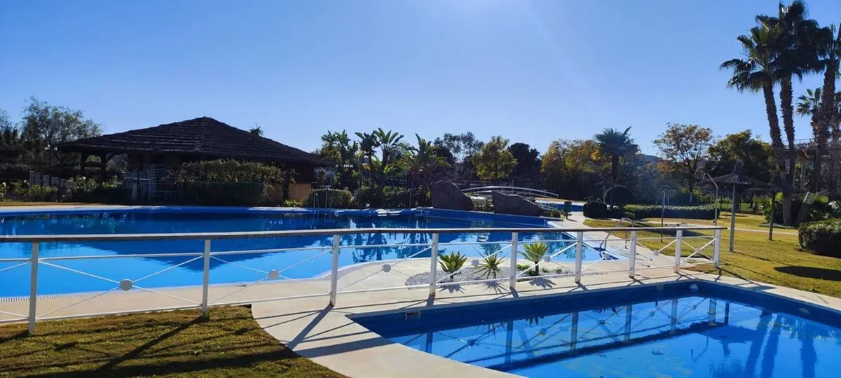 42067883-21c2-4f29-a126-efb72fcfb87c