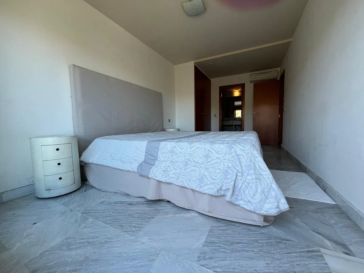 5b4eb4ad-2d08-412c-8a48-e2905ea8a3a6