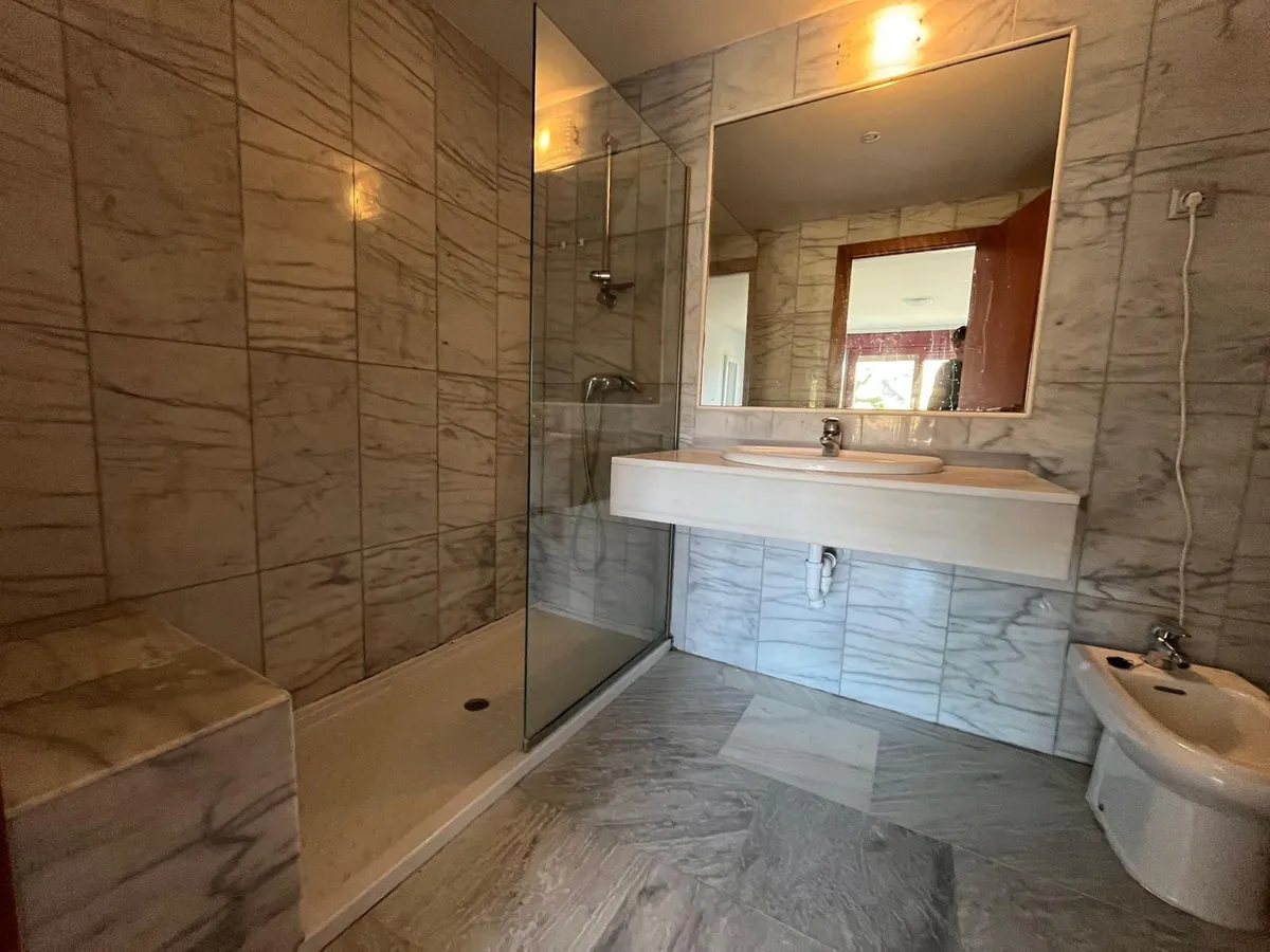 b2608460-11c4-414b-bcda-d17930512274