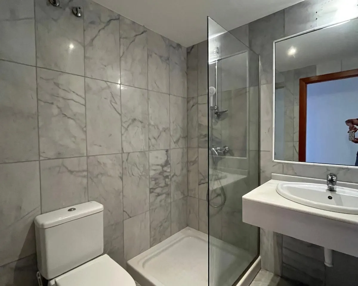 c2bc220f-ec06-47a0-8b40-1add1e5e1228