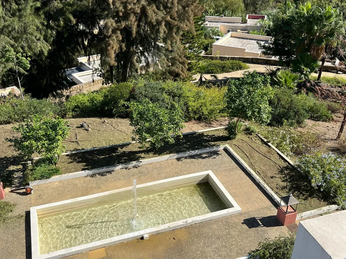 faf6abb9-5e36-43af-ae95-3b4166760f17