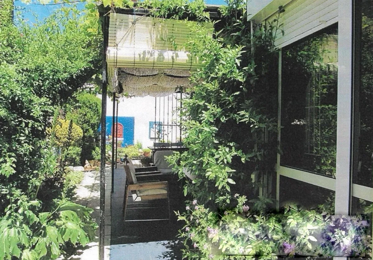 d1fcade9-b83e-45dd-b855-482a82a05438