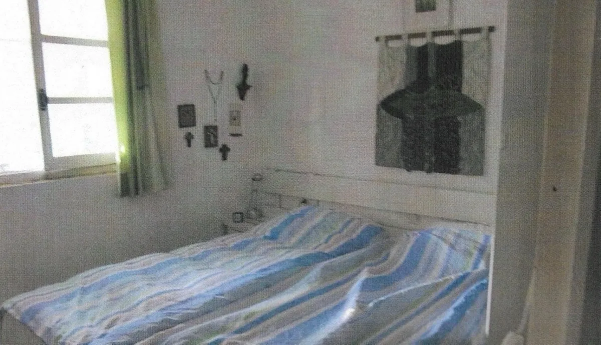 f1efc4db-ba88-46fd-b0ad-6450f6f5b835