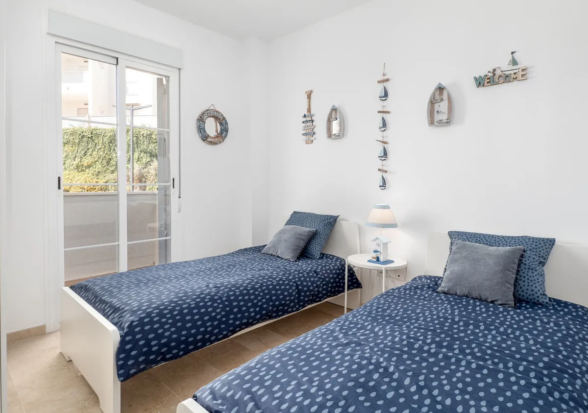 a592a0af-d726-4326-a085-b71536d9d469