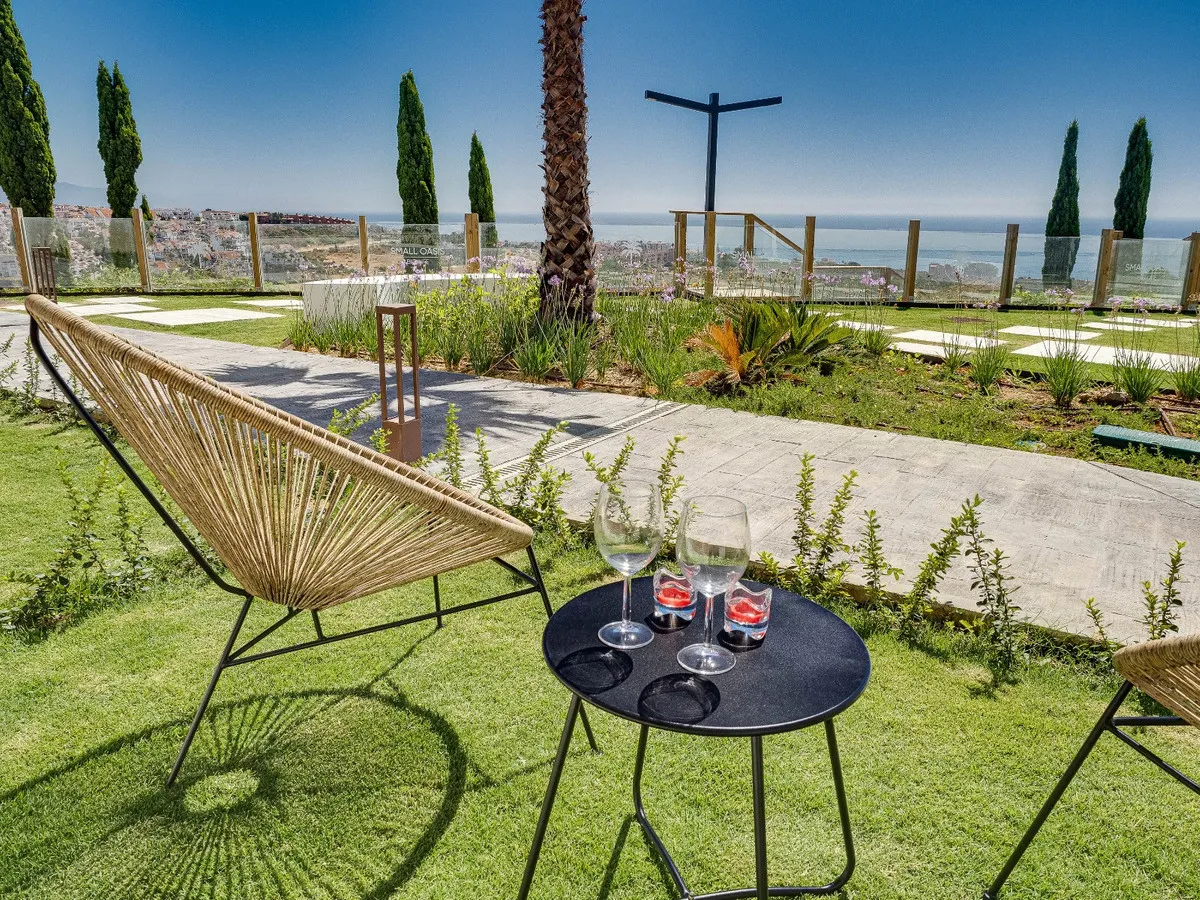 b7b7f8d5-dec9-4bae-be78-dc6277305296