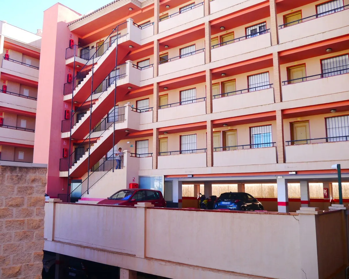 b01e1b2d-4d14-4d36-bff2-8f95fc71acc3