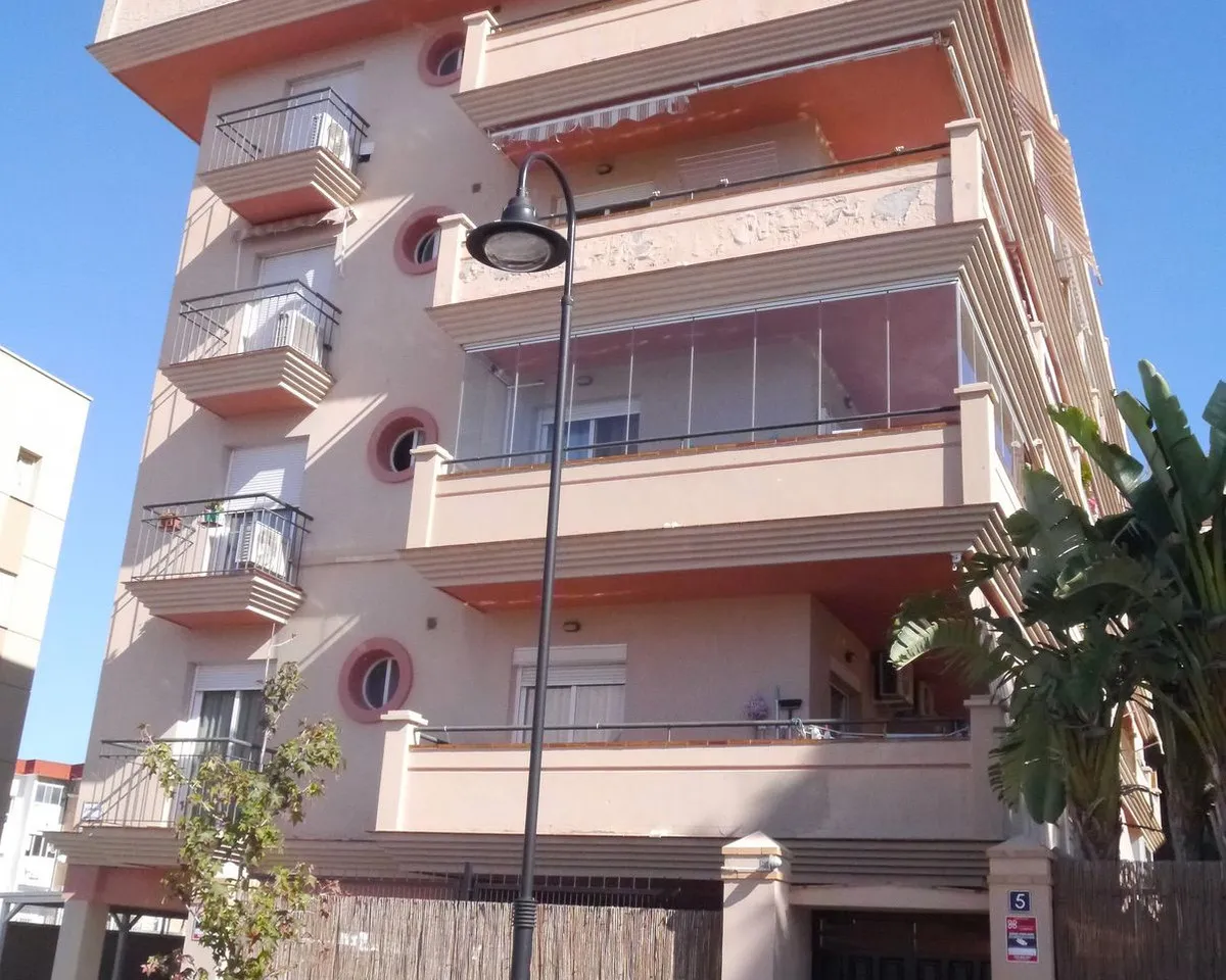 f21ce630-6d87-4901-82ca-796f37aa5fb0