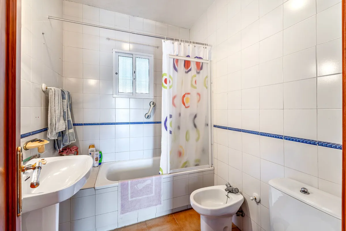 66eaf426-ebab-40b7-9047-7b0ea9432d2e