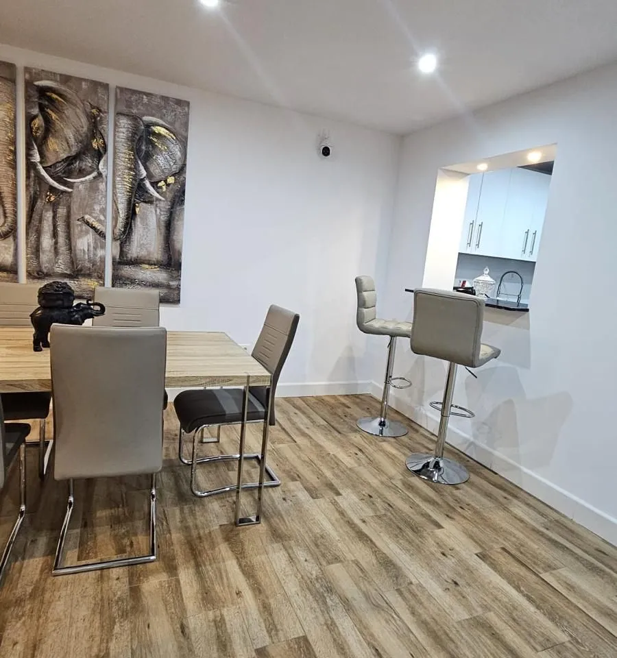 cd293e74-8cb3-42cf-b8b4-799af4f292c4