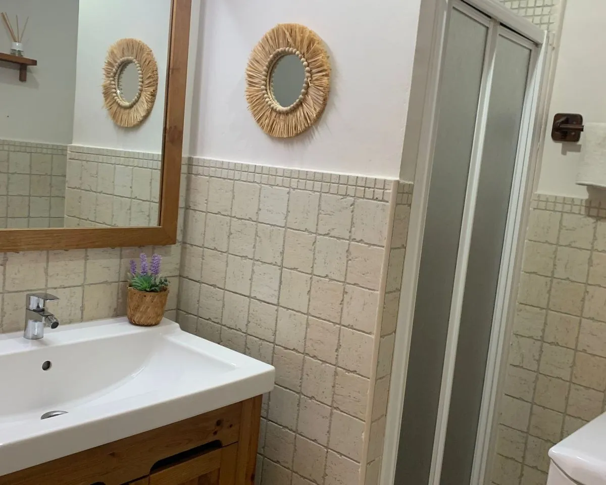 b7c46f61-b072-4219-a96e-23b6d753c879