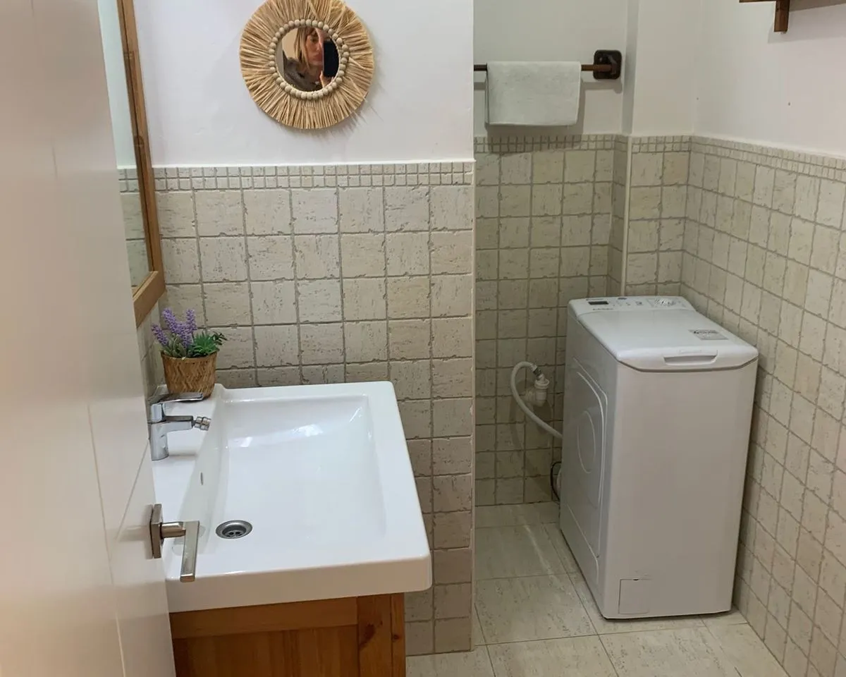 ddca270b-1f87-4914-ae8e-83bd25e3ec5a