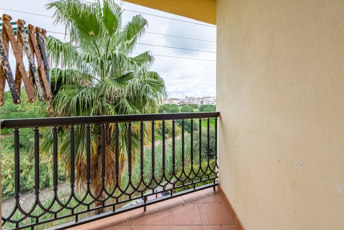 025afeea-e3f0-44d0-83d6-2104e01a9c43