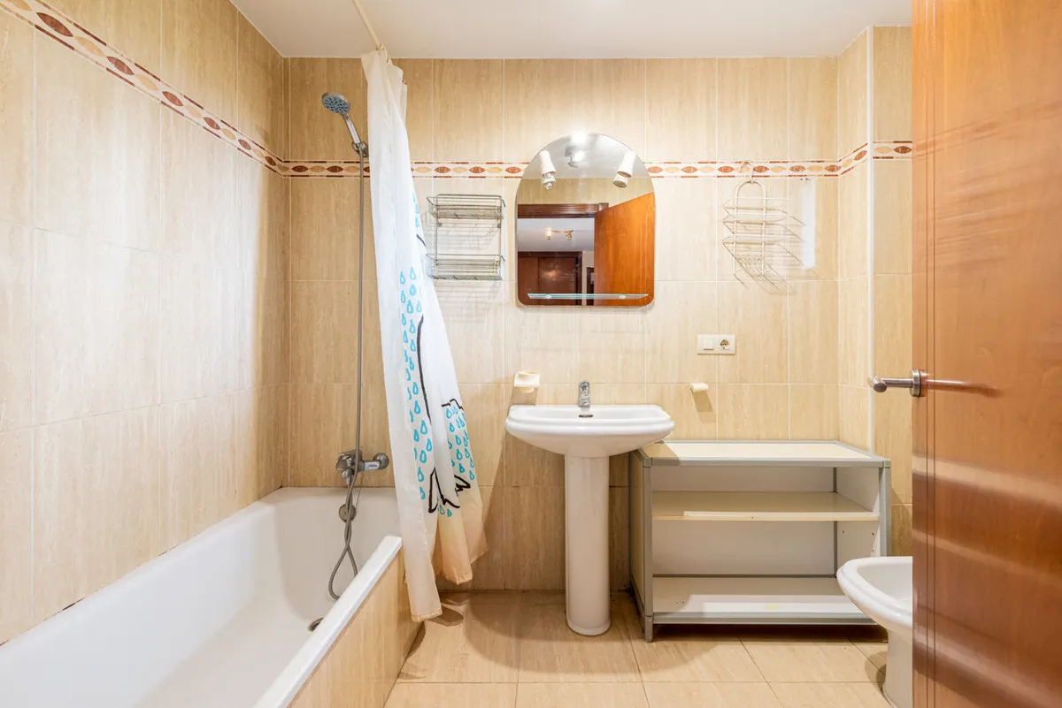 5f05d2e5-5f84-4947-9354-a0b1843400ff