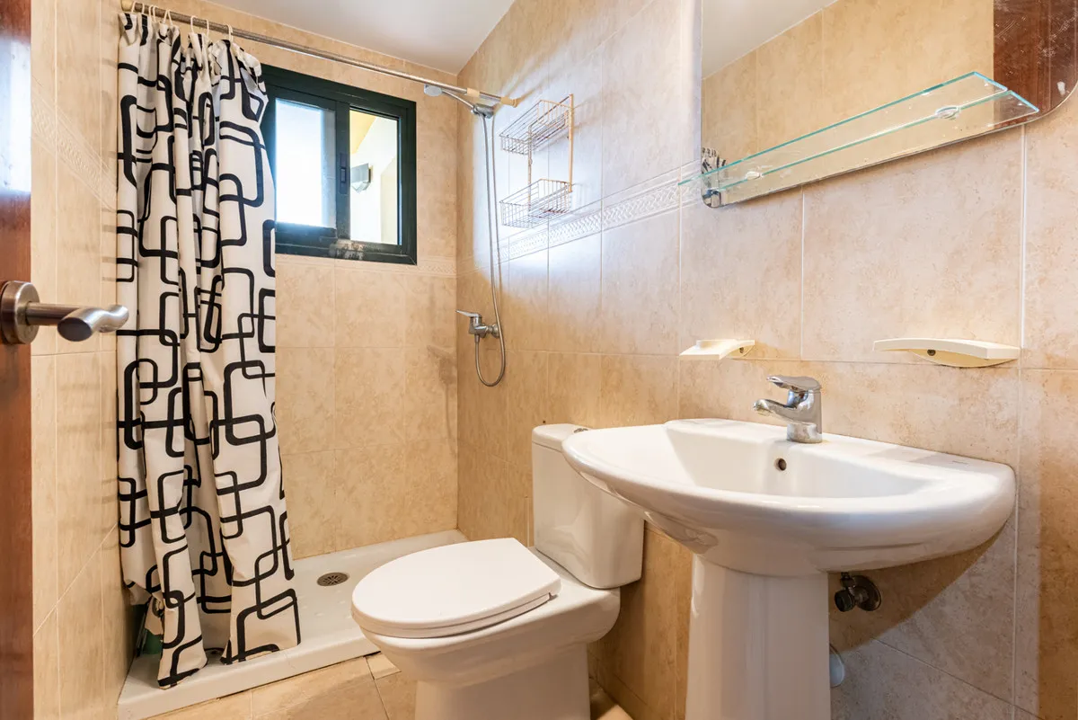 d3a8f48f-4e55-4c6d-9aef-537ebe12d38e