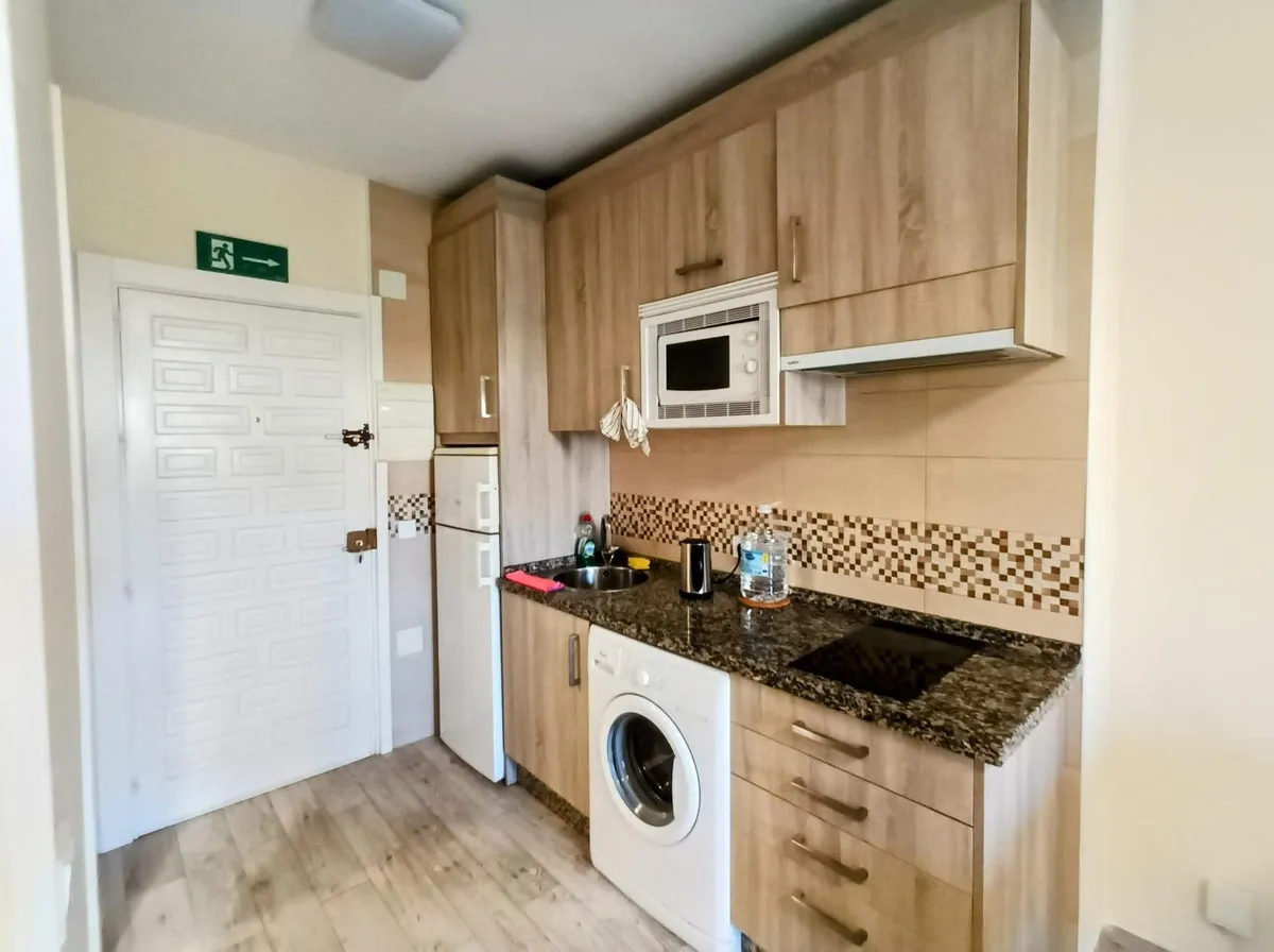 86673921-5042-4813-9f65-3710049f2cb6