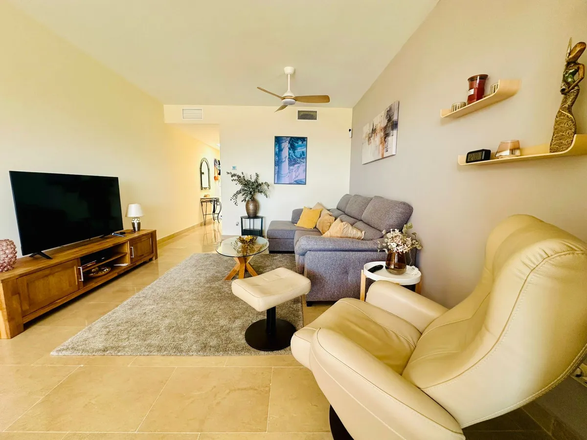 79253301-8c37-4cad-9ed7-d5c37cba82ad