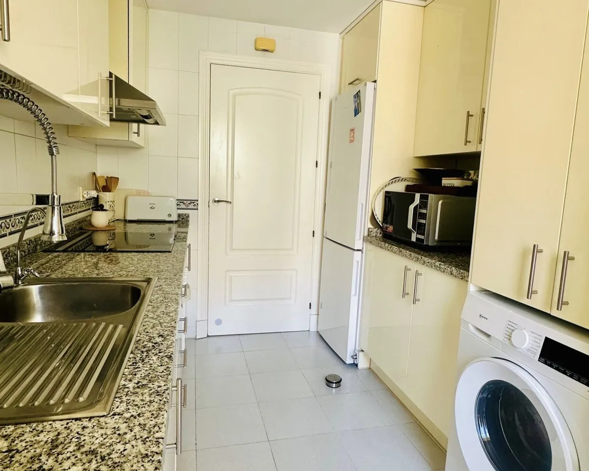 b4679768-bc2c-462d-af76-f7fba6786dae