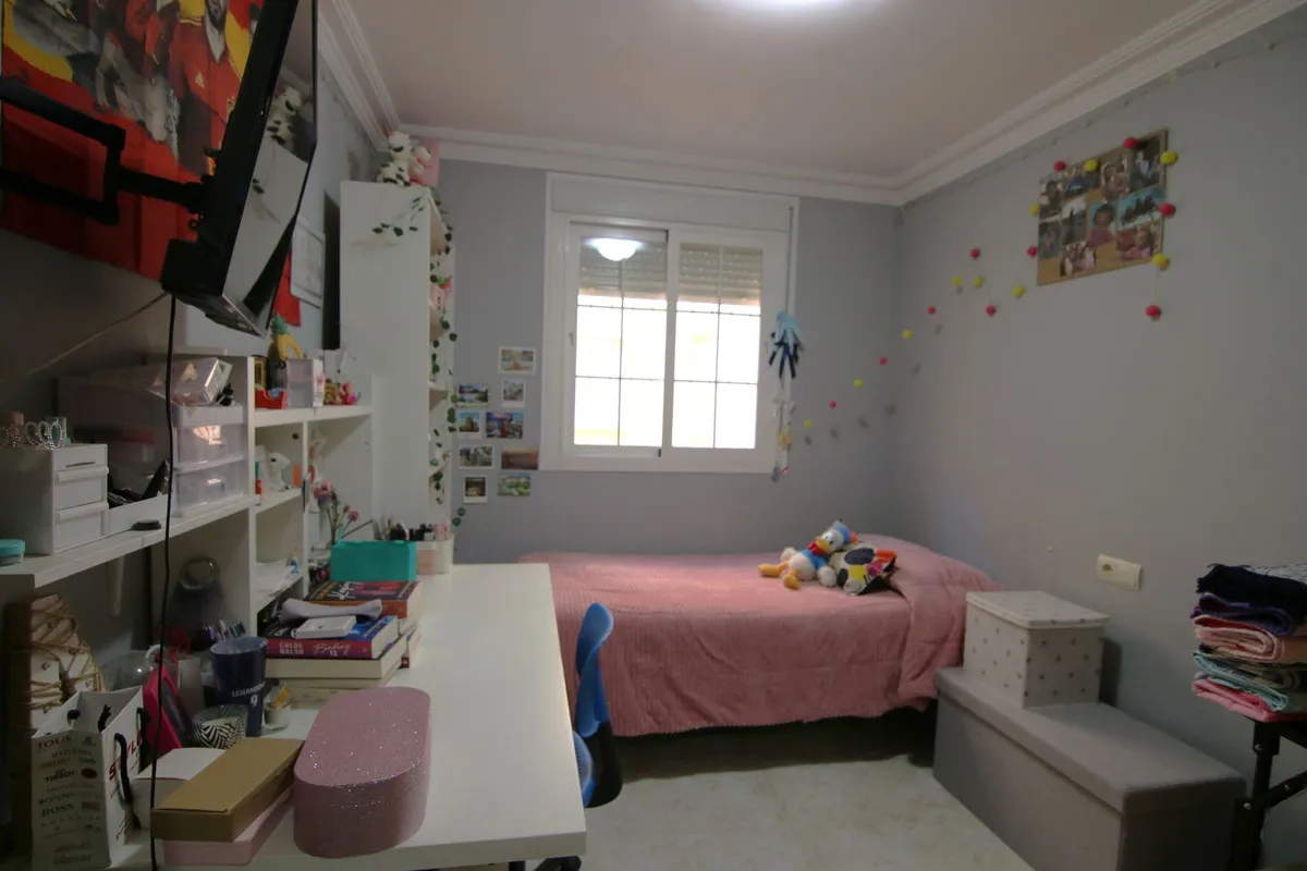 3b620856-e8aa-4935-9b8b-e3d92b8d74d8