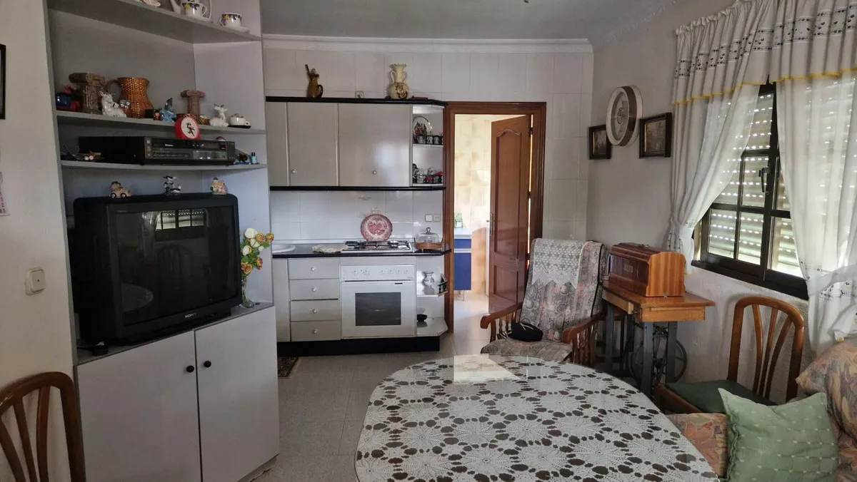 0d4085b2-3655-4b3e-b9af-25d04a48731a