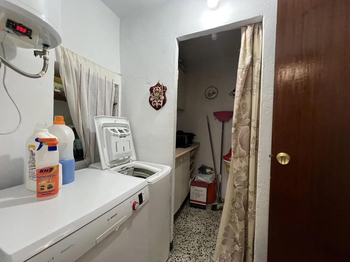 a25266b7-947a-4147-8cf9-ea712744a4b5