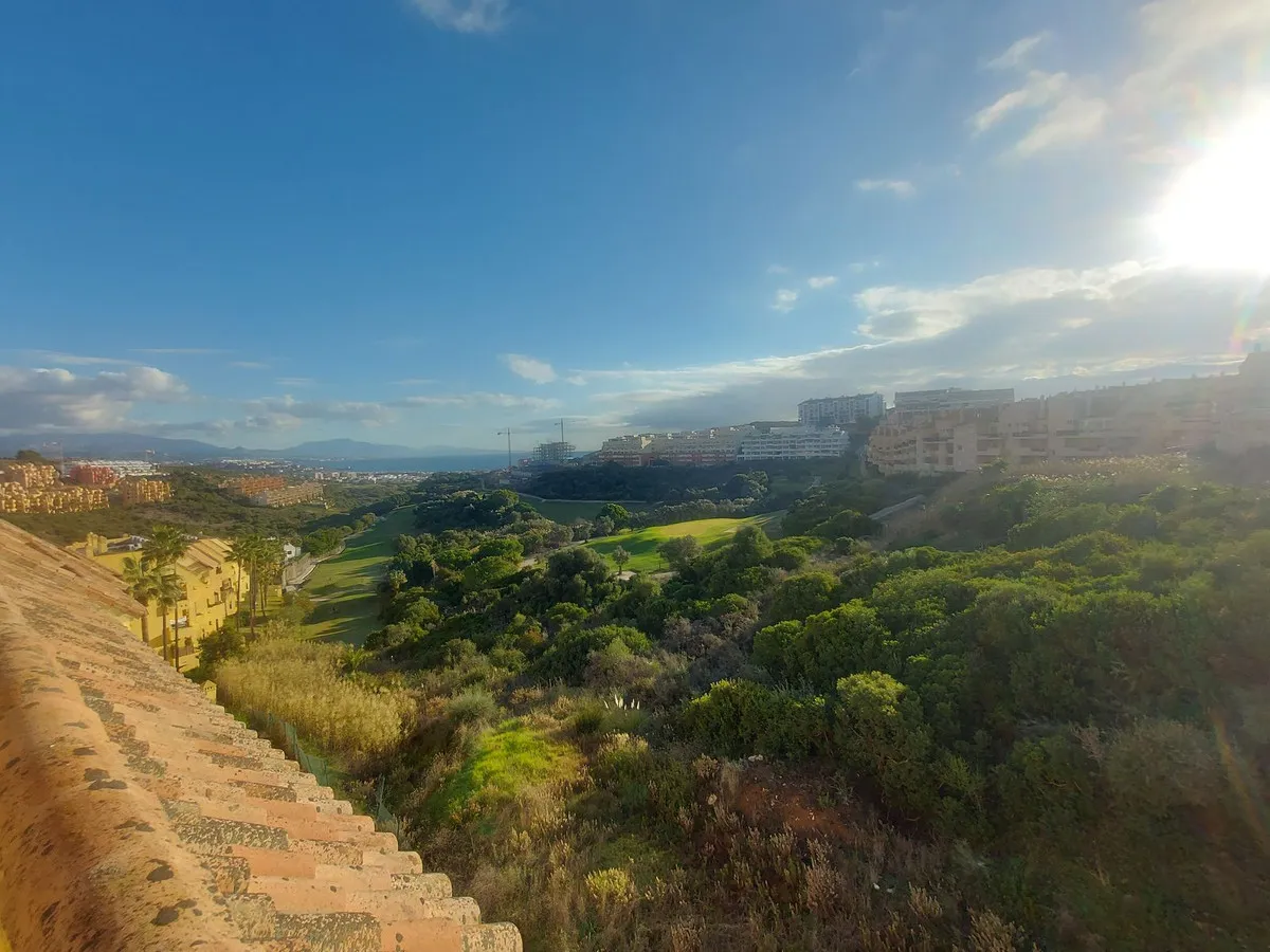 b7238112-1bdf-40a1-baab-de8f572c1fc6